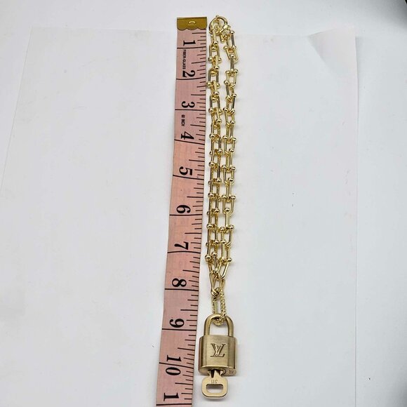 Authentic Louis Vuitton Lock & Key w/ Unbranded Gold Plated Gold Chain Necklace - Picture 7 of 11